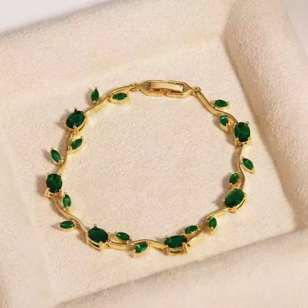 Gold_And_Green_Alloy_Leaf_Motif_Stone_Bracelet_For_Women