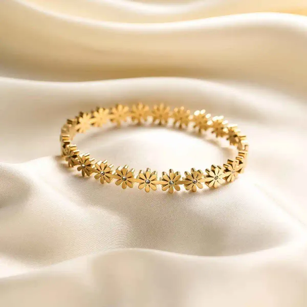 Gold_Tone_Alloy_Floral_Motif_Linked_Bangle_For_Women