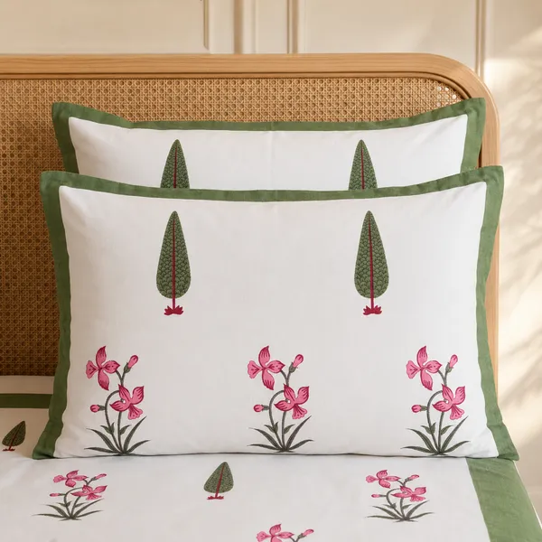 White_Cotton_Hand_Block_Bed_Sheet_Set_For_Bedroom