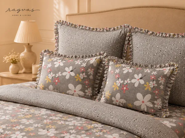 Premium_6-Piece_King_Size_Designer_Frill_Bedding_Set_with_Reversible_Comforter