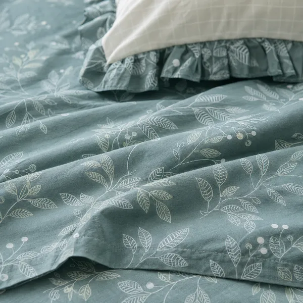 Bottle_Green_Cotton_5-Piece_Frill_Bedding_Set_For_Bedroom