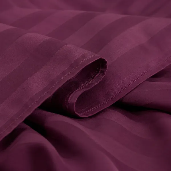Wine_Plum_Cotton_Bed_Sheet_Set_For_Bedroom
