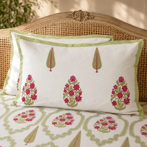 White_Cotton_Hand_Block_Bed_Sheet_Set_For_Bedroom
