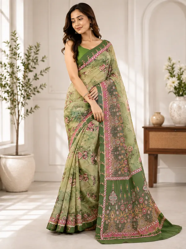 Green_Floral_Printed_Saree_For_Women