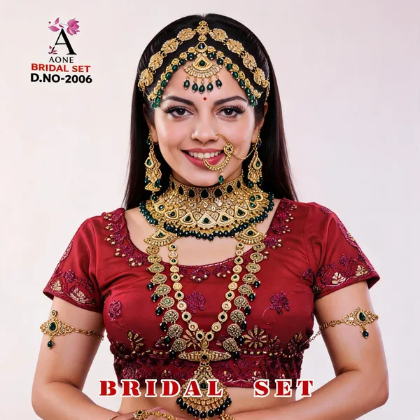 Gold_Green_Brass_Traditional_Bridal_Jewellery_Set_For_Women