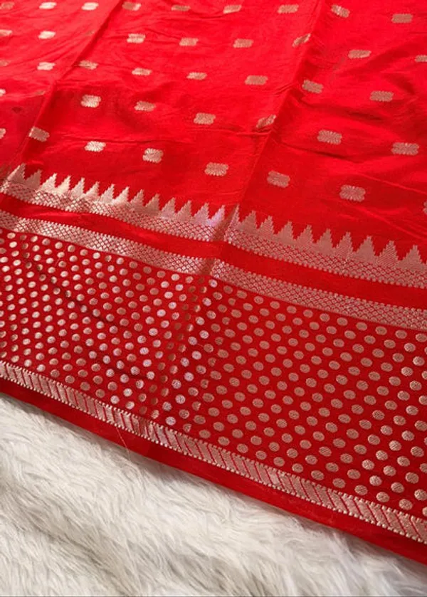 Red_Buti_Semisilk_Banarasi_Saree