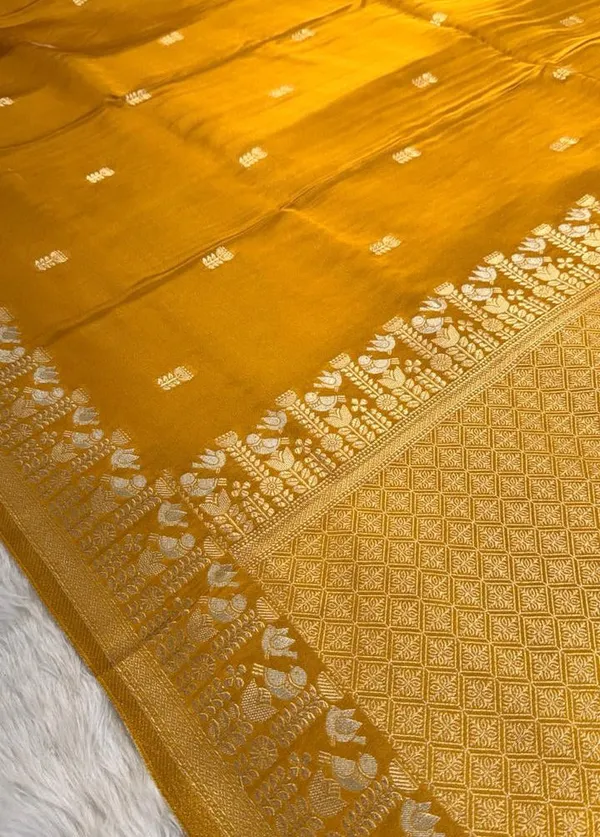 Gold_Satin_Banarasi_Saree
