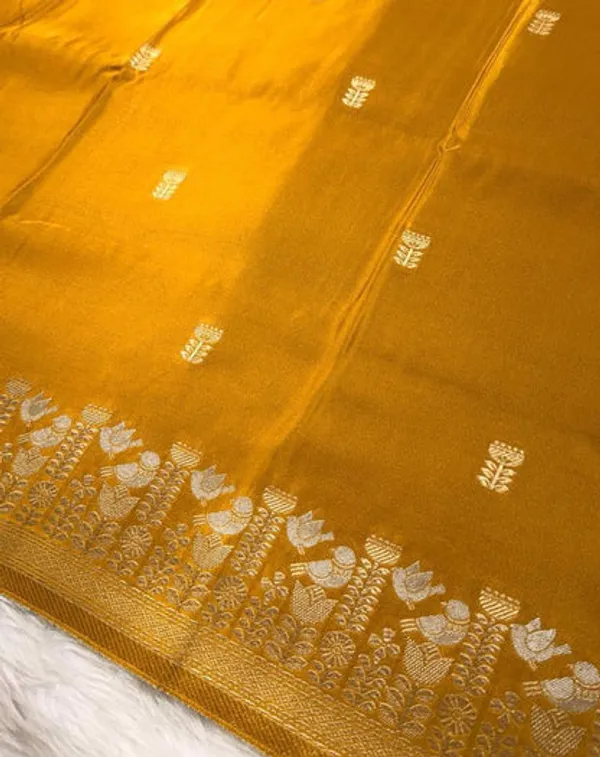Gold_Satin_Banarasi_Saree