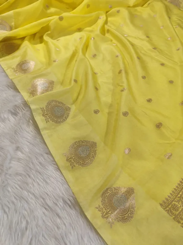 Lime_Yellow_Raw_Mango_Banarasi_Saree