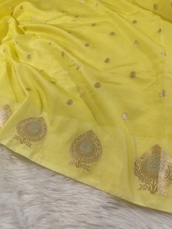 Lime_Yellow_Raw_Mango_Banarasi_Saree