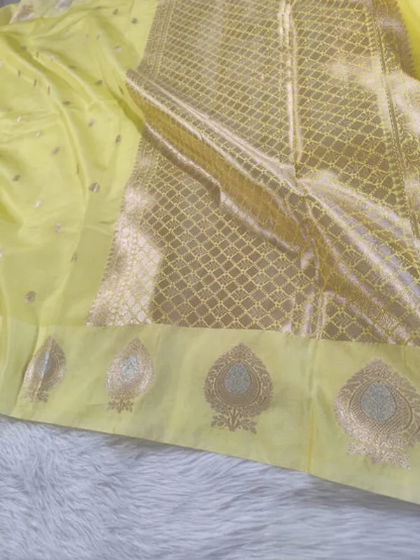 Lime_Yellow_Raw_Mango_Banarasi_Saree