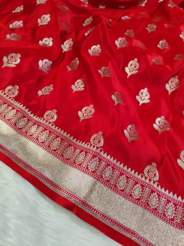 Red_Mashru_Banarasi_Saree