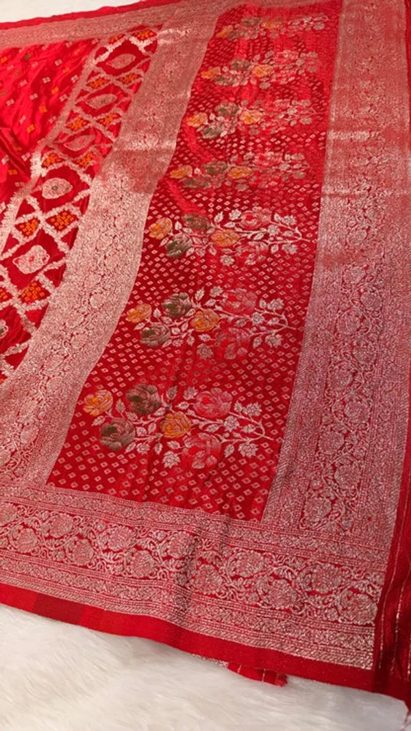 Red_Buti_Satin_Banarasi_Saree
