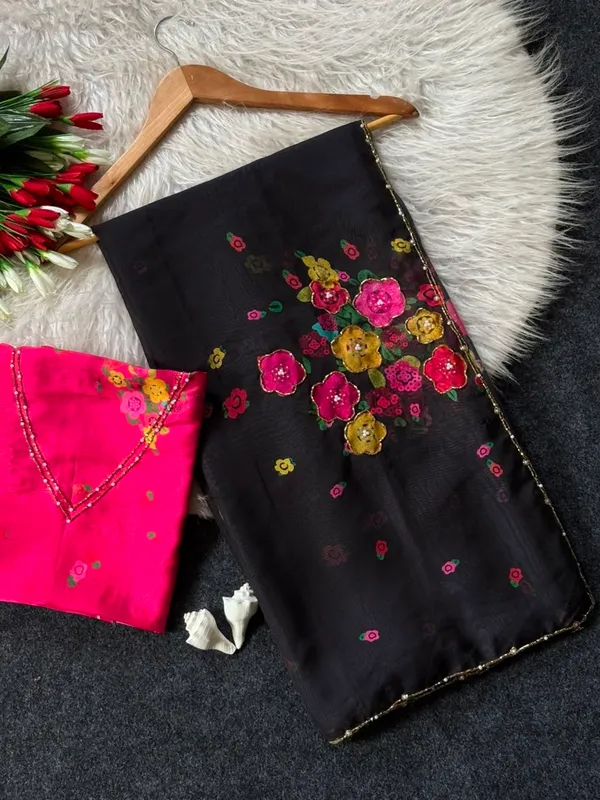 Black_Mini_Flower_Chiffon_Saree