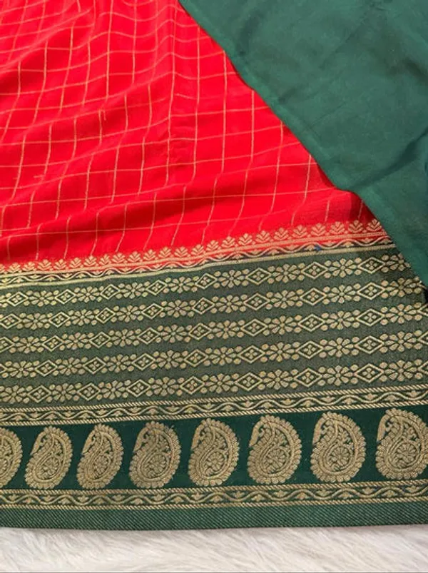 Red_Green_Semisilk_Banarasi_Saree