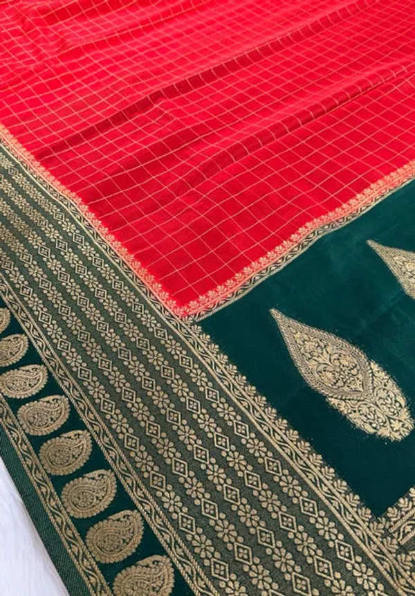 Red_Green_Semisilk_Banarasi_Saree