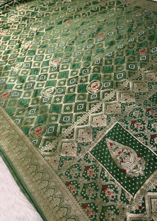 Green_Satin_Banarasi_Saree