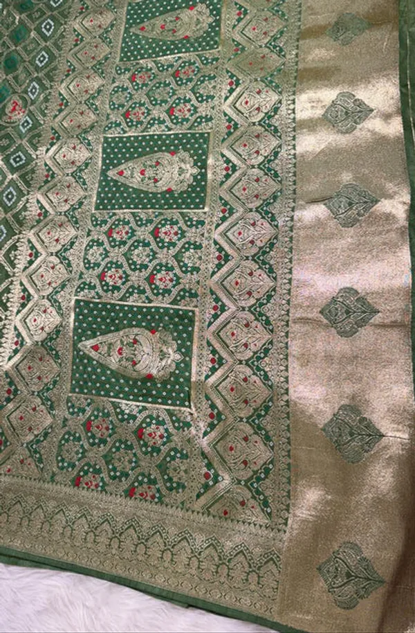Green_Satin_Banarasi_Saree