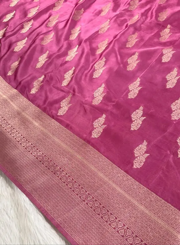 Onion_Pink_Satin_Banarasi_Saree