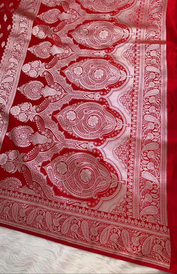 Red_Banarasi_Mashru_Silk_Saree