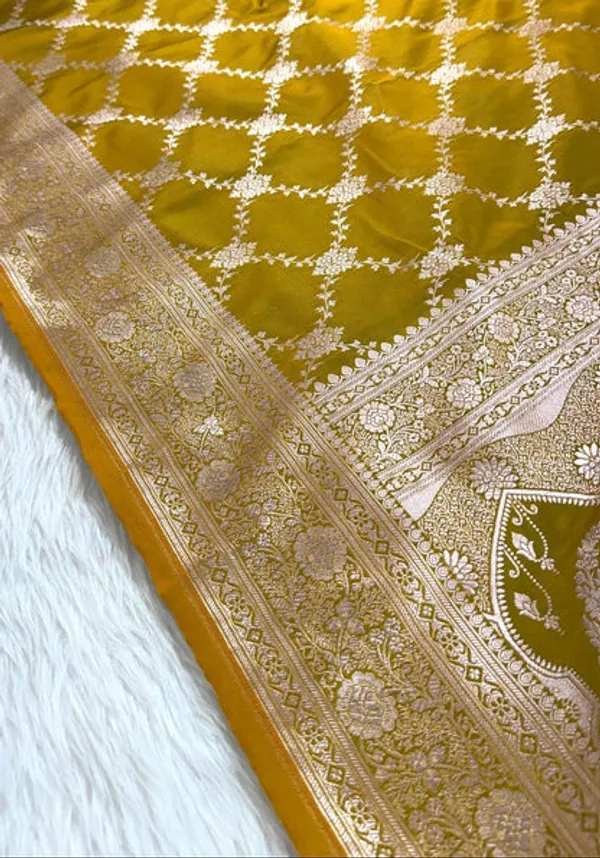 Mehendi_Green_Mashru_Banarasi_Saree