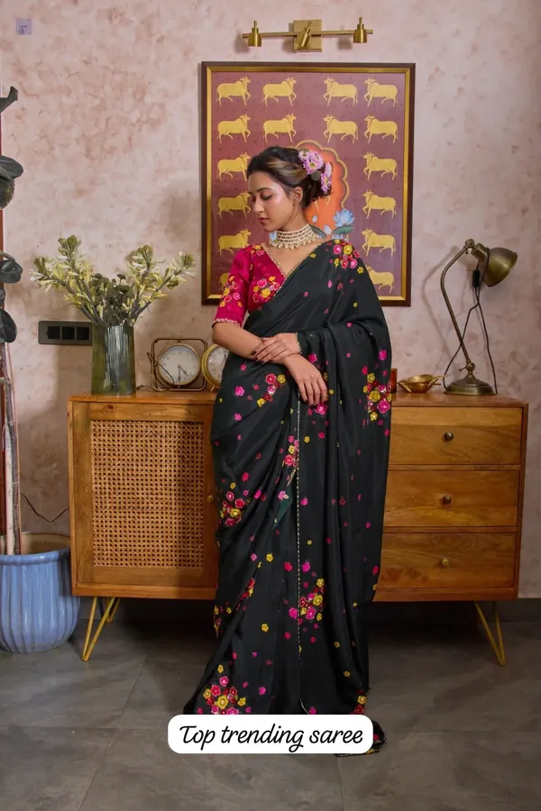 Black_Mini_Flower_Chiffon_Saree