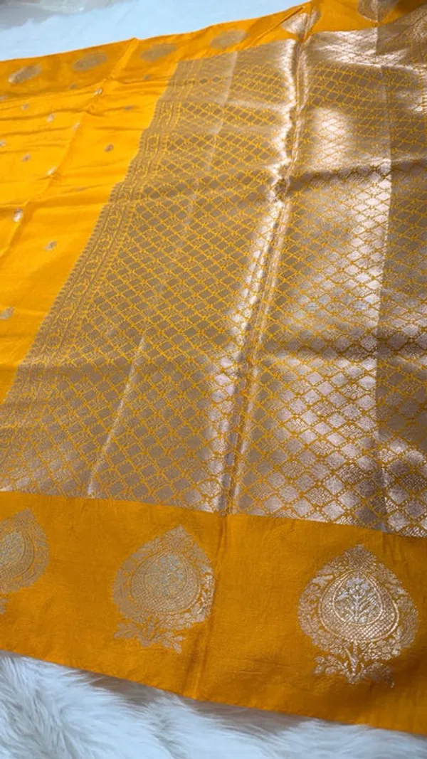 Mustard_Yellow_Raw_Mango_Banarasi_Saree
