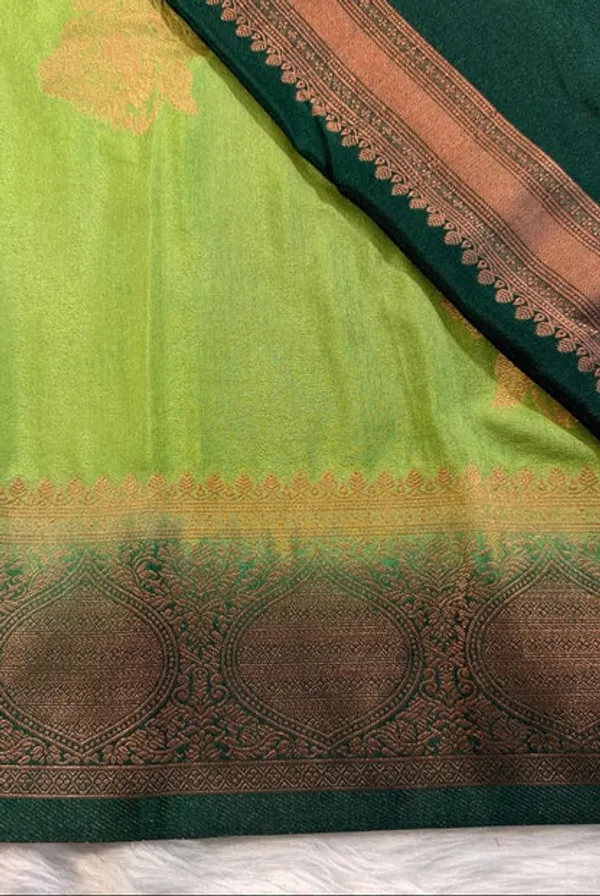 Green_Floral_Semisilk_Banarasi_Saree