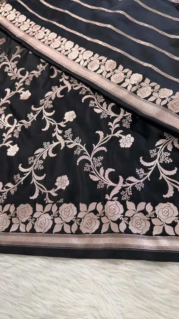Black_Mashru_Banarasi_Saree