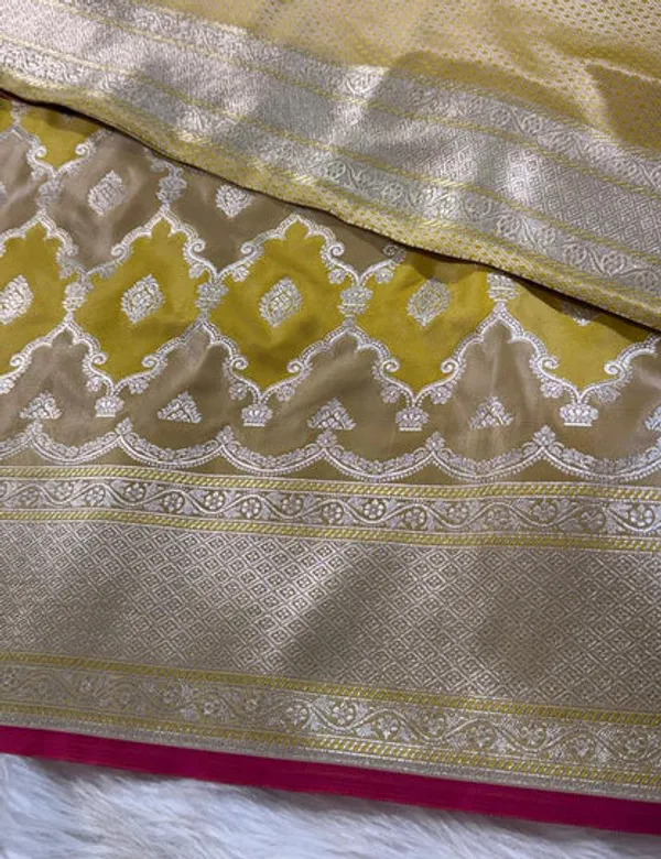 Yellow_Rangkat_Mashru_Banarasi_Saree