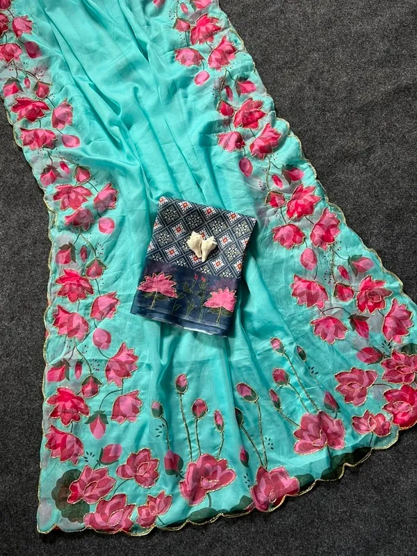 Turquoise_Floral_Chiffon_Saree