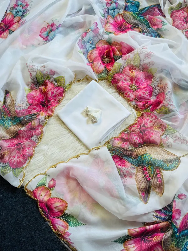 White_Floral_Chiffon_Saree