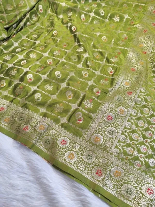 Green_Satin_Banarasi_Saree