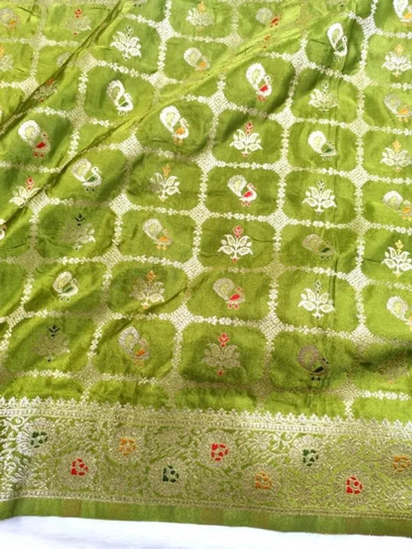 Green_Satin_Banarasi_Saree