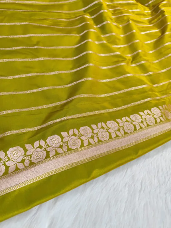 Mehendi_Green_Mashru_Banarasi_Saree