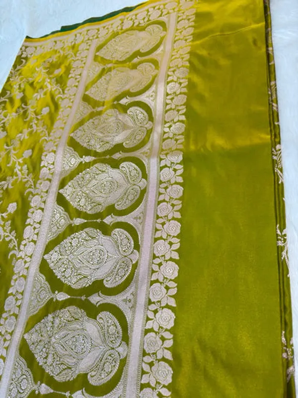 Mehendi_Green_Mashru_Banarasi_Saree