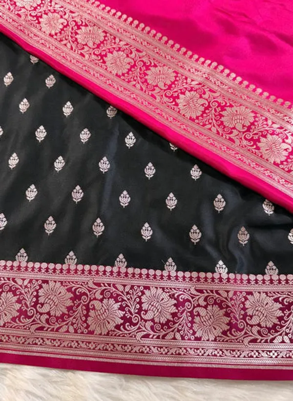 Black_Banarasi_Mashru_Silk_Saree