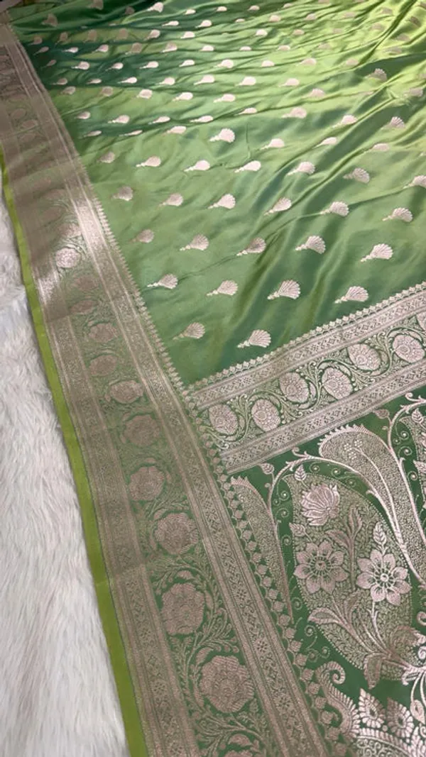 Pistachio_Green_Mashru_Banarasi_Saree