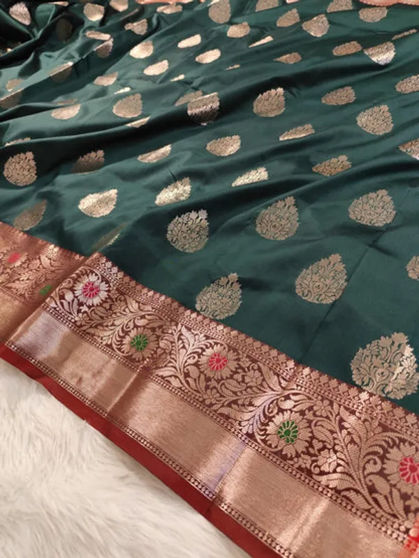 Green_Semisilk_Banarasi_Saree