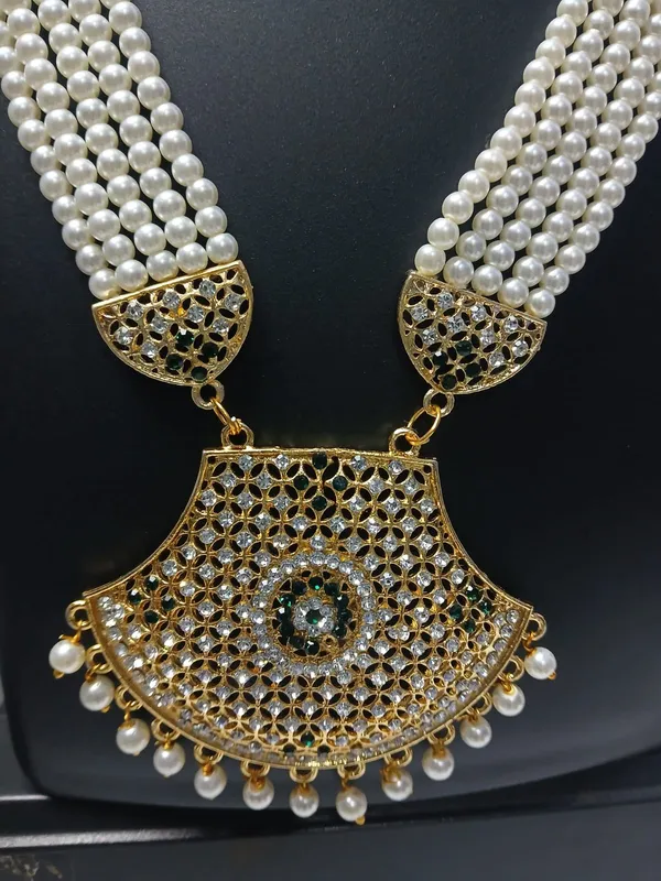Gold_Tone_Pearl_Bridal_Jewellery_Set_for_Women