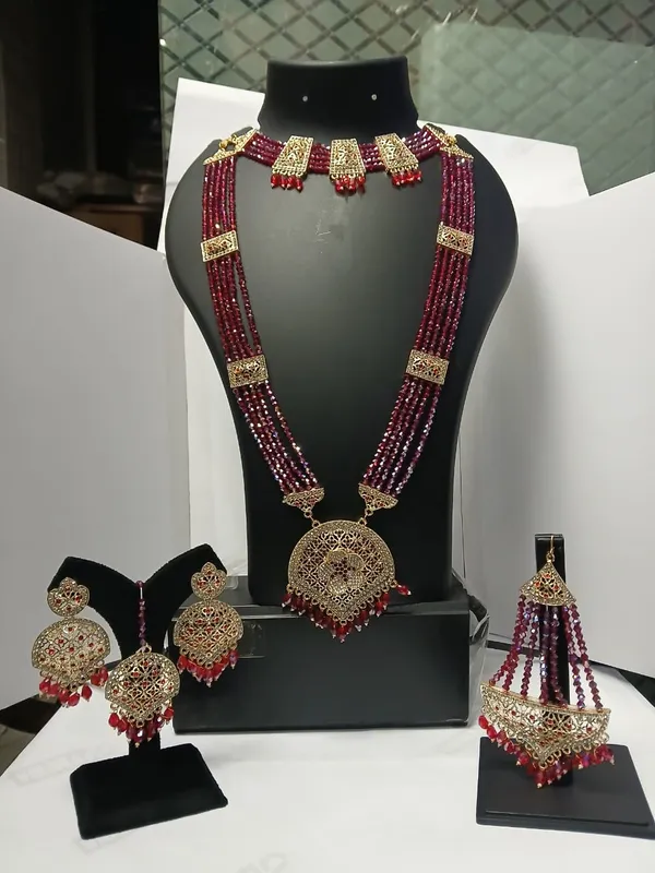 Gold_Tone_Red_Beaded_Statement_Necklace_for_Women