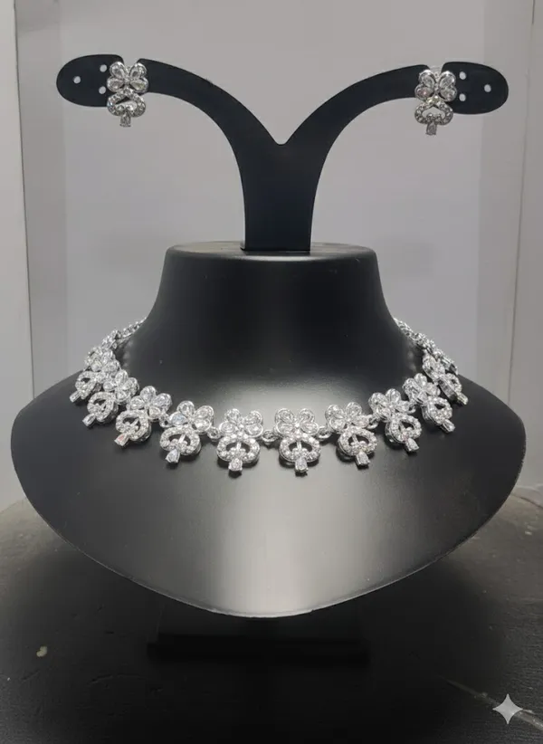 Silver_Tone_Floral_Necklace_And_Earrings_Set_for_Women