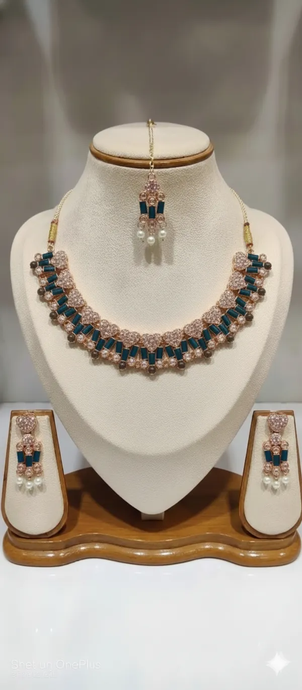 Teal_Gold_Toned_Traditional_Jewellery_Set_for_Women