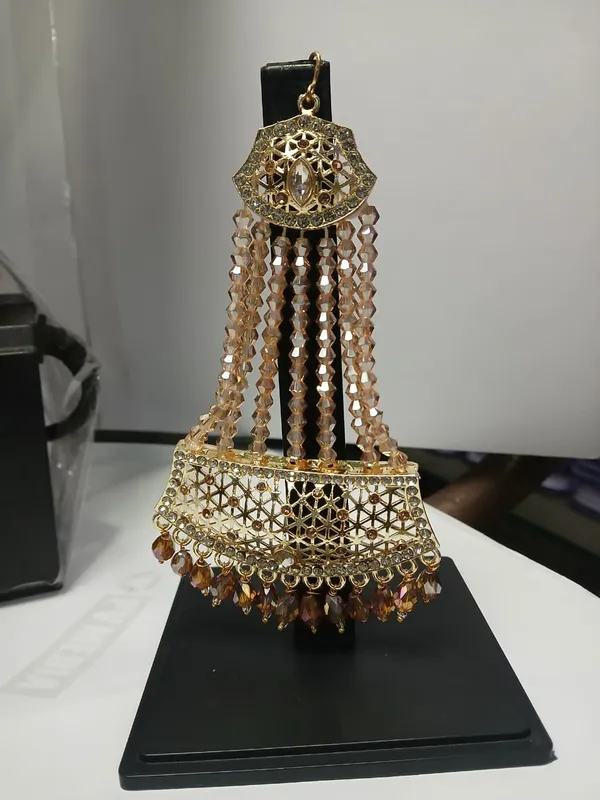 Gold_Tone_Traditional_Jewellery_Set_for_Women