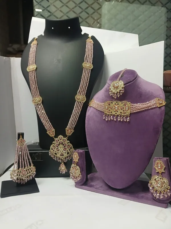 Gold_Tone_Crystal_Statement_Necklace_for_Women