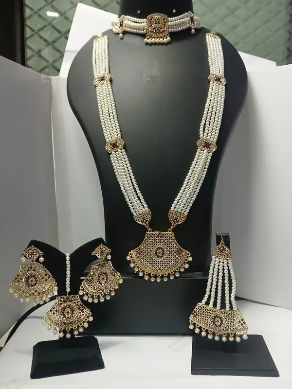 Gold_Tone_Pearl_Necklace_And_Earring_Set_For_Women