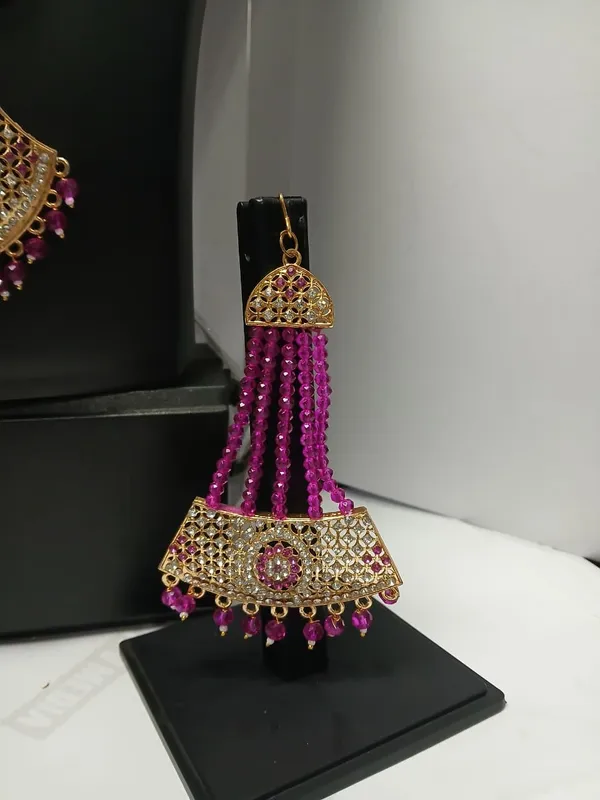 Gold_Tone_Kundan_Style_Necklace_And_Earrings_Set_for_Women