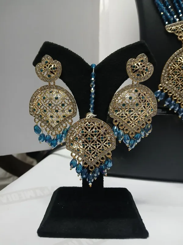 Blue_Beaded_Traditional_Jewellery_Set_for_Women