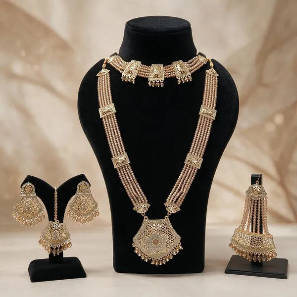 Gold_Tone_Traditional_Jewellery_Set_for_Women