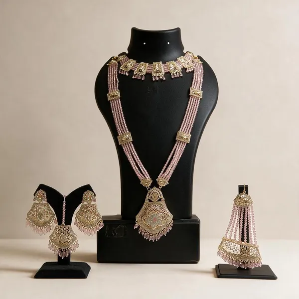 Gold_Tone_Traditional_Jewellery_Set_for_Women